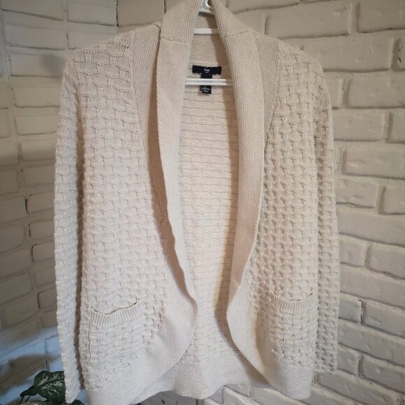 2/$30.00 Mix & Match - Gap Ladies Size Medium Beige Basket Weave Open Cardigan - Picture 1 of 10